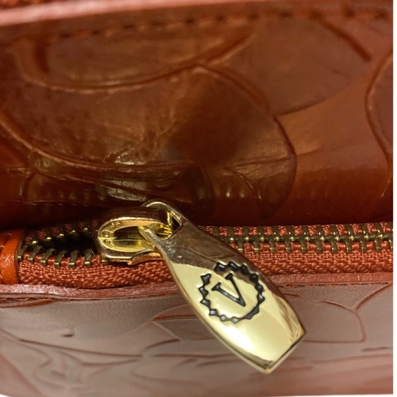 👜🌷 NWT Valentina Floral Embossed Leather Crossbody Burnished Brown Italy - Picture 5 of 13